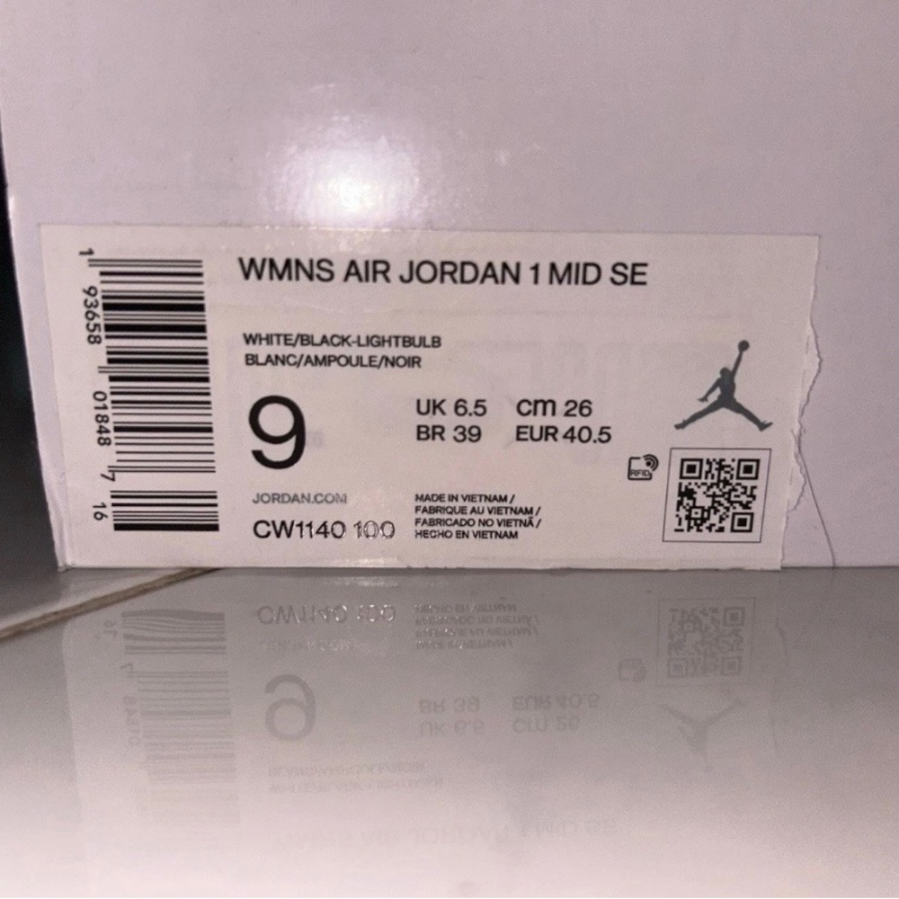 Deadstock Original with OG Box Jordan 1 Mid SE Multi-Color Lightbulb Size 9 - Picture 3 of 8